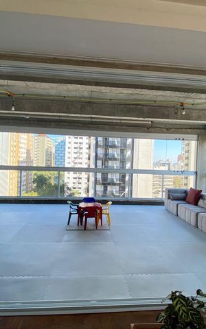 Apartamento à venda com 280m², 4 quartos e 2 vagas Apartamento à venda com 280m², 4 quartos e 2 vagasVaranda da Sala