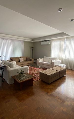 Apartamento à venda com 280m², 4 quartos e 2 vagas Apartamento à venda com 280m², 4 quartos e 2 vagasSala