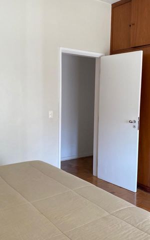 Apartamento à venda com 280m², 4 quartos e 2 vagas Apartamento à venda com 280m², 4 quartos e 2 vagasQuarto 1