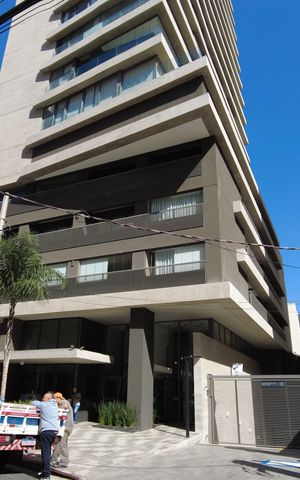 Apartamento à venda com 142m², 3 quartos e 2 vagasFachada