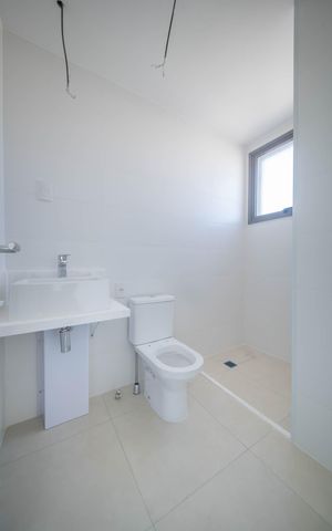 Apartamento à venda com 142m², 3 quartos e 2 vagasBanheiro da Suíte 1