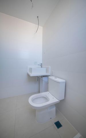 Apartamento à venda com 142m², 3 quartos e 2 vagasBanheiro da Suíte 1