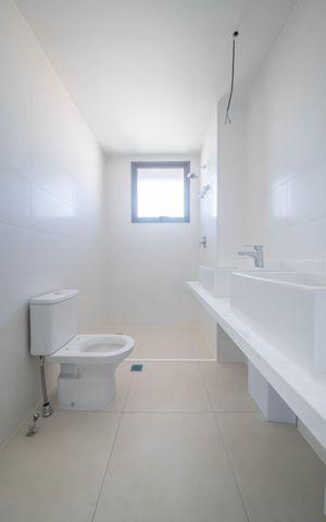 Apartamento à venda com 142m², 3 quartos e 2 vagasBanheiro da Suíte 3