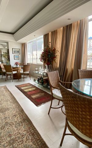 Apartamento à venda com 647m², 6 quartos e 3 vagas Apartamento à venda com 647m², 6 quartos e 3 vagasSala