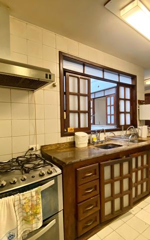 Apartamento à venda com 647m², 6 quartos e 3 vagas Apartamento à venda com 647m², 6 quartos e 3 vagasCozinha