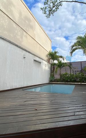 Apartamento à venda com 647m², 6 quartos e 3 vagas Apartamento à venda com 647m², 6 quartos e 3 vagasÁrea Externa