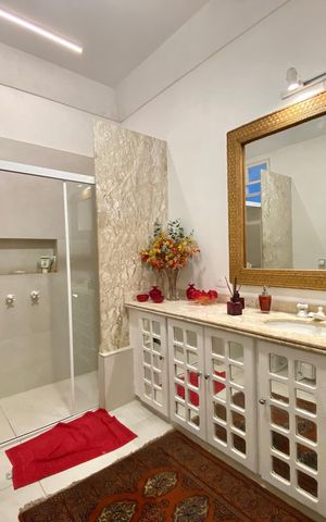 Apartamento à venda com 647m², 6 quartos e 3 vagas Apartamento à venda com 647m², 6 quartos e 3 vagasBanheiro social 3