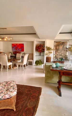 Apartamento à venda com 647m², 6 quartos e 3 vagas Apartamento à venda com 647m², 6 quartos e 3 vagasSala