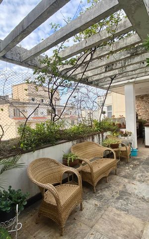 Apartamento à venda com 647m², 6 quartos e 3 vagas Apartamento à venda com 647m², 6 quartos e 3 vagasÁrea Externa