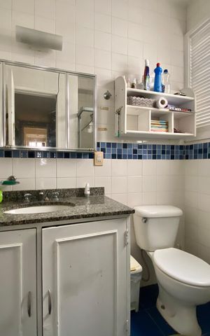 Apartamento à venda com 647m², 6 quartos e 3 vagas Apartamento à venda com 647m², 6 quartos e 3 vagasBanheiro social 1