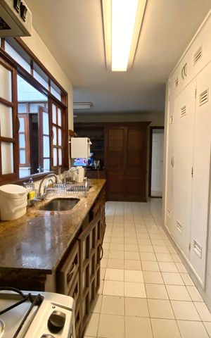 Apartamento à venda com 647m², 6 quartos e 3 vagas Apartamento à venda com 647m², 6 quartos e 3 vagasCozinha