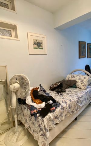 Apartamento à venda com 647m², 6 quartos e 3 vagas Apartamento à venda com 647m², 6 quartos e 3 vagasQuarto de serviço