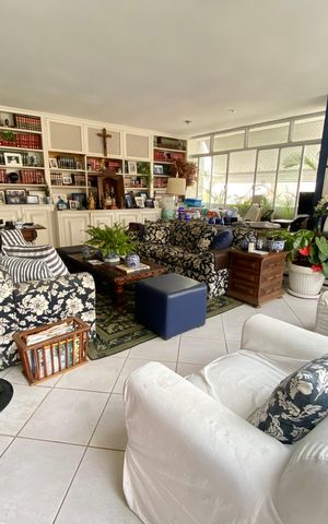 Apartamento à venda com 647m², 6 quartos e 3 vagas Apartamento à venda com 647m², 6 quartos e 3 vagasEscritório