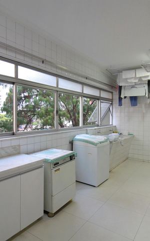 Apartamento à venda com 200m², 4 quartos e 2 vagasÁrea de Serviço