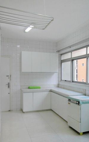 Apartamento à venda com 200m², 4 quartos e 2 vagasÁrea de Serviço