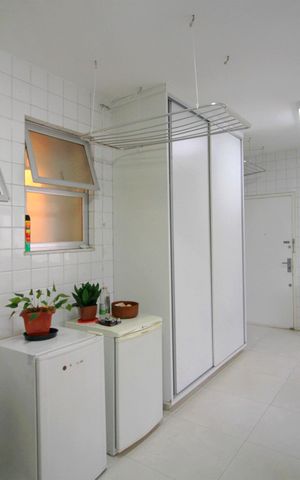 Apartamento à venda com 200m², 4 quartos e 2 vagasÁrea de Serviço