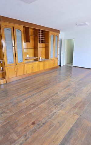 Apartamento para alugar com 118m², 4 quartos e 1 vaga Apartamento para alugar com 118m², 4 quartos e 1 vagaSala