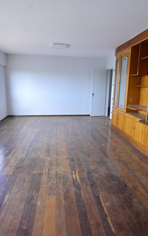Apartamento para alugar com 118m², 4 quartos e 1 vaga Apartamento para alugar com 118m², 4 quartos e 1 vagaSala