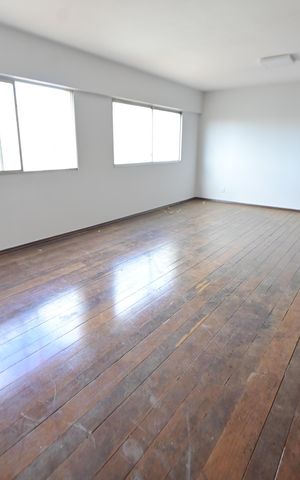 Apartamento para alugar com 118m², 4 quartos e 1 vaga Apartamento para alugar com 118m², 4 quartos e 1 vagaSala