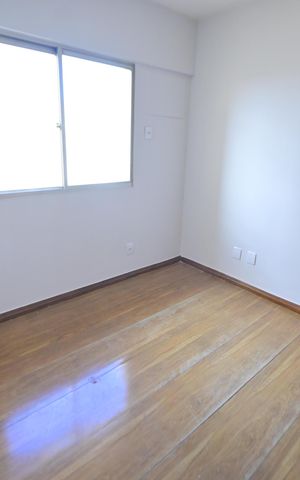 Apartamento para alugar com 118m², 4 quartos e 1 vaga Apartamento para alugar com 118m², 4 quartos e 1 vagaQuarto 2