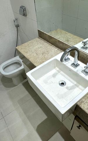 Apartamento à venda com 267m², 4 quartos e 1 vaga Apartamento à venda com 267m², 4 quartos e 1 vagaBanheiro Social 2
