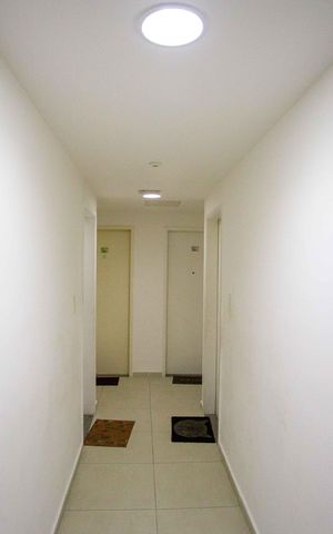 Apartamento à venda com 47m², 2 quartos e 1 vagaHall de entrada