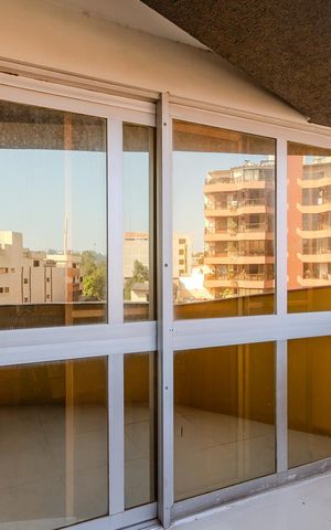 Apartamento à venda com 165m², 4 quartos e 2 vagas Apartamento à venda com 165m², 4 quartos e 2 vagasVaranda Sala