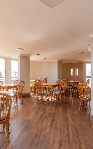 Apartamento à venda com 165m², 4 quartos e 2 vagas Apartamento à venda com 165m², 4 quartos e 2 vagasÁrea comum - Salão de festas