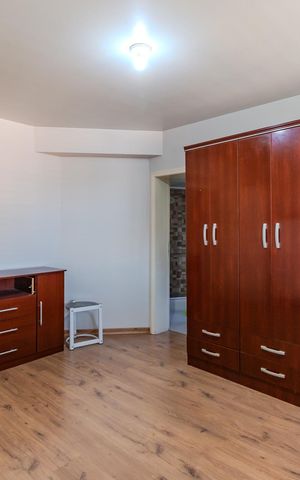 Apartamento à venda com 165m², 4 quartos e 2 vagas Apartamento à venda com 165m², 4 quartos e 2 vagasSuíte