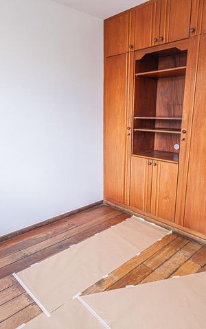 Casa à venda com 300m², 6 quartos e 4 vagas Casa à venda com 300m², 6 quartos e 4 vagasQuarto 2