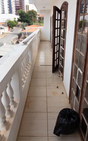 Apartamento à venda com 200m², 3 quartos e 2 vagasVaranda