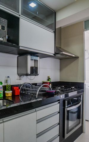 Apartamento à venda com 70m², 2 quartos e 2 vagas Apartamento à venda com 70m², 2 quartos e 2 vagasCozinha e Área de Serviço