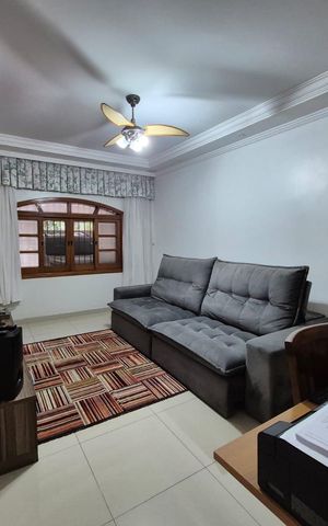 Casa à venda com 186m², 3 quartos e 2 vagas