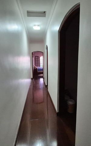 Casa à venda com 186m², 3 quartos e 2 vagas