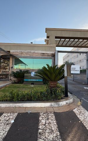 Apartamento para alugar com 45m², 2 quartos e 1 vaga Apartamento para alugar com 45m², 2 quartos e 1 vagaFachada
