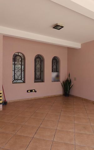 Casa à venda com 221m², 3 quartos e 2 vagasGaragem