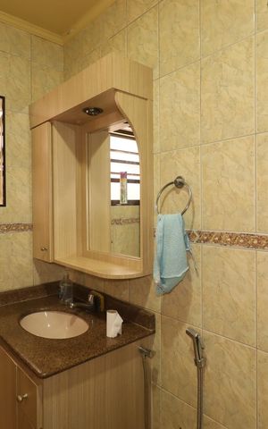 Casa à venda com 221m², 3 quartos e 2 vagasBanheiro da Suíte