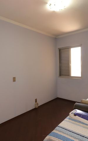 Casa à venda com 221m², 3 quartos e 2 vagasQuarto 2