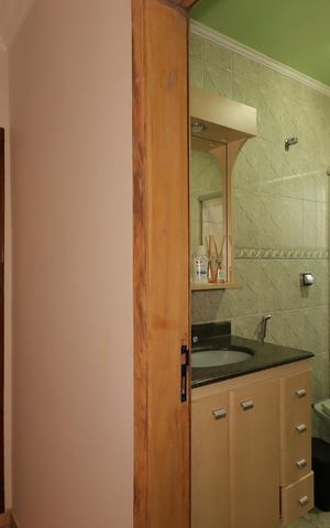 Casa à venda com 221m², 3 quartos e 2 vagasCorredor do piso superior