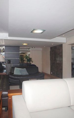 Apartamento à venda com 191m², 4 quartos e 2 vagasSala de Estar