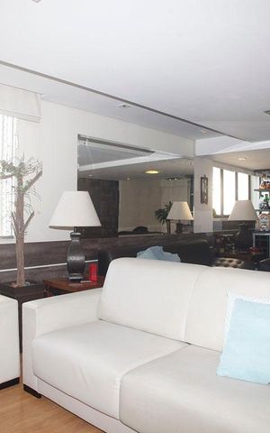 Apartamento à venda com 191m², 4 quartos e 2 vagasSala de Estar