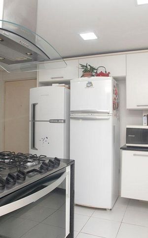 Apartamento à venda com 191m², 4 quartos e 2 vagasCozinha