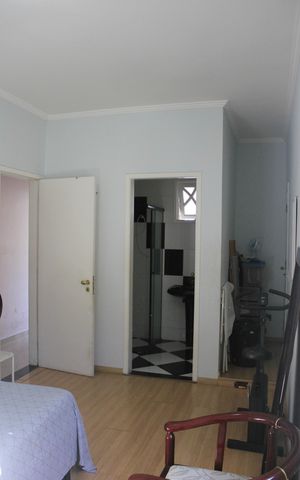 Casa à venda com 306m², 5 quartos e 3 vagasSuite 4
