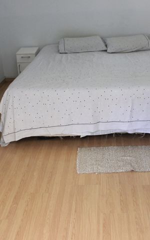 Casa à venda com 306m², 5 quartos e 3 vagasSuíte 2