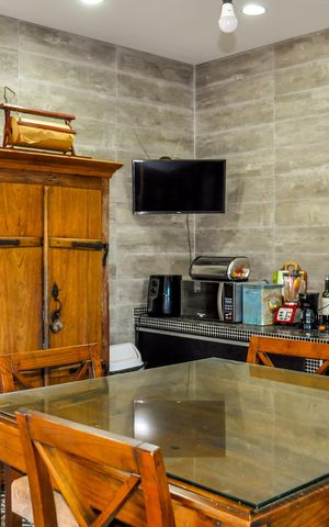 Casa de condomínio à venda com 490m², 5 quartos e 4 vagas Casa de condomínio à venda com 490m², 5 quartos e 4 vagasCozinha