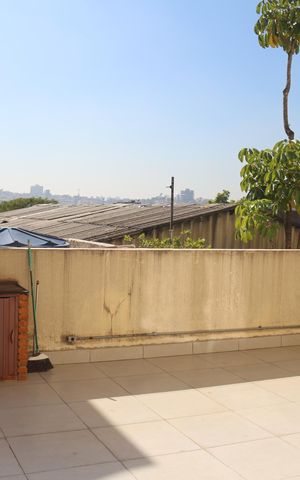 Apartamento à venda com 136m², 2 quartos e sem vagaQuintal