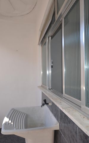 Apartamento para alugar com 70m², 2 quartos e 1 vagaÁrea de Serviço