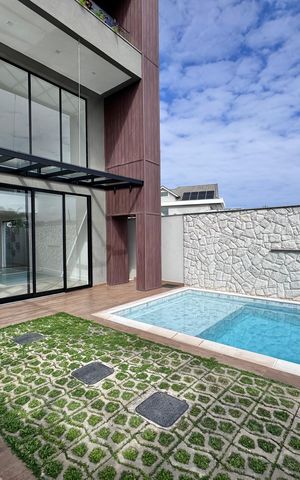 Apartamento à venda com 475m², 5 quartos e 2 vagas Apartamento à venda com 475m², 5 quartos e 2 vagasÁrea externa