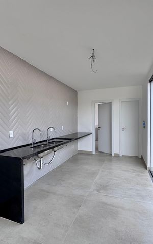 Apartamento à venda com 475m², 5 quartos e 2 vagas Apartamento à venda com 475m², 5 quartos e 2 vagasCozinha