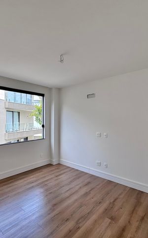 Apartamento à venda com 475m², 5 quartos e 2 vagas Apartamento à venda com 475m², 5 quartos e 2 vagasSuíte 5